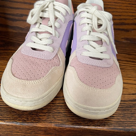 Veja Women's Sneakers in Pink and Purple - Picture 3 of 6